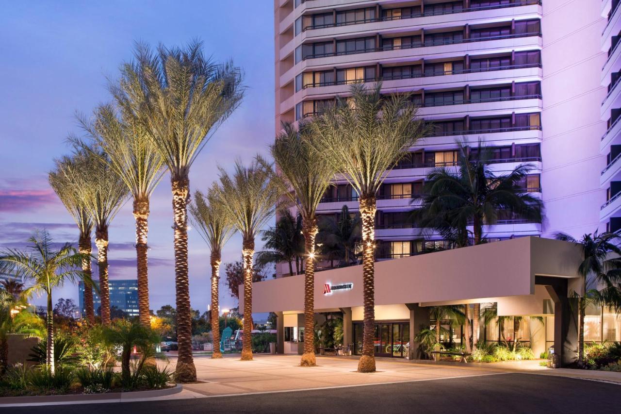 Отель Irvine Marriott Экстерьер фото