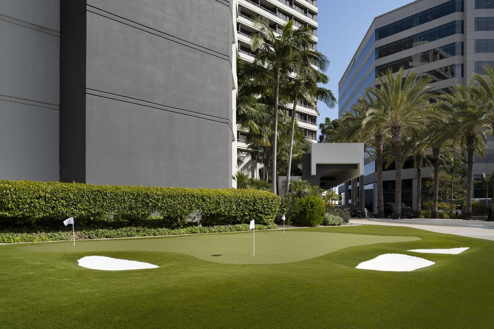 Отель Irvine Marriott Экстерьер фото