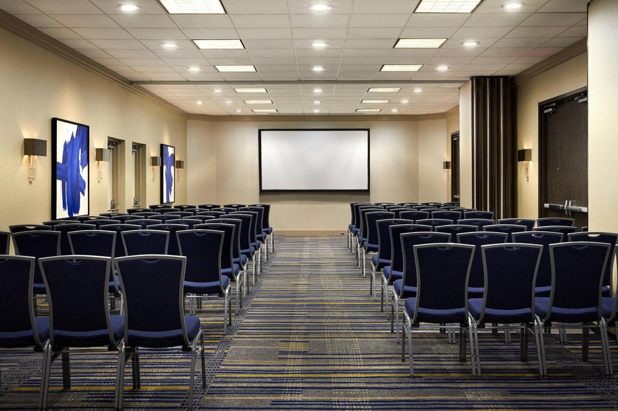 Отель Irvine Marriott Экстерьер фото